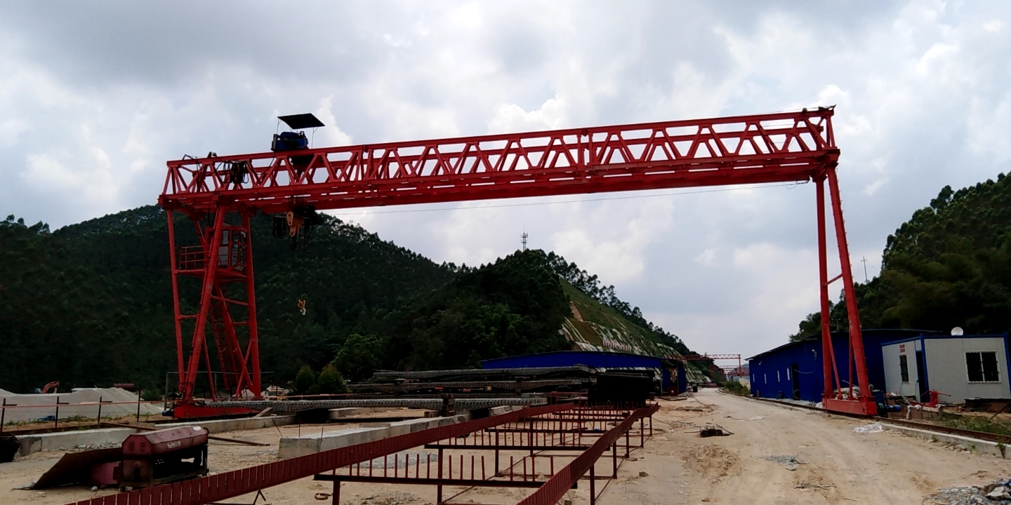 廣東茂名（粵桂界）高速TJ14標(biāo)，MG80/10t-24m-9m-2臺(tái)，MH10t-24m-9m-2臺(tái)，MG40t-24m-9m-1臺(tái)，